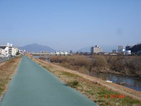 DSC00020-T.jpg